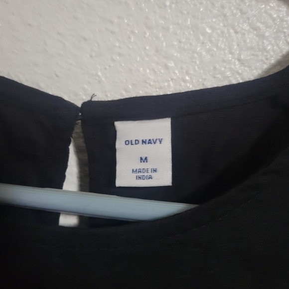 NWT Old Navy cotton blend keyhole opening in back size medium - Picture 2 of 8